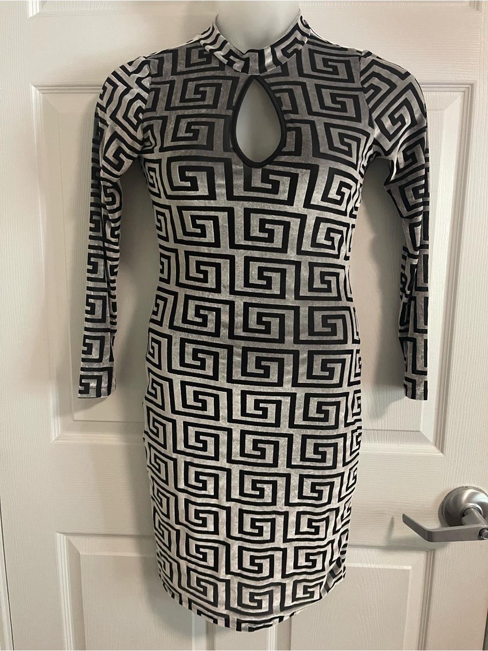 Black & White Geometric Keyhole Bodycon Dress
